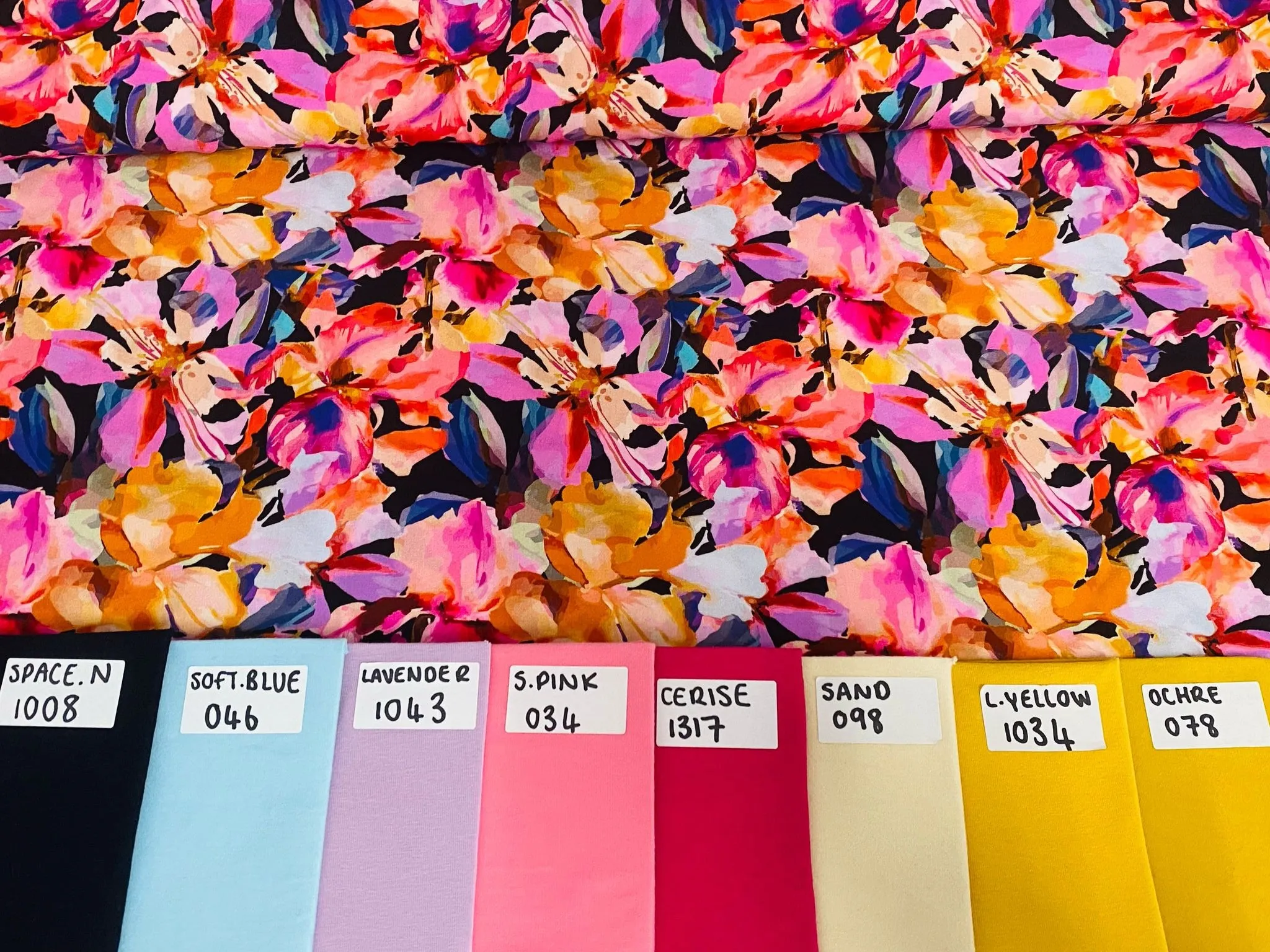 100% VISCOSE LAWN WOVEN PER METRE LIMITED PREORDER RETAIL