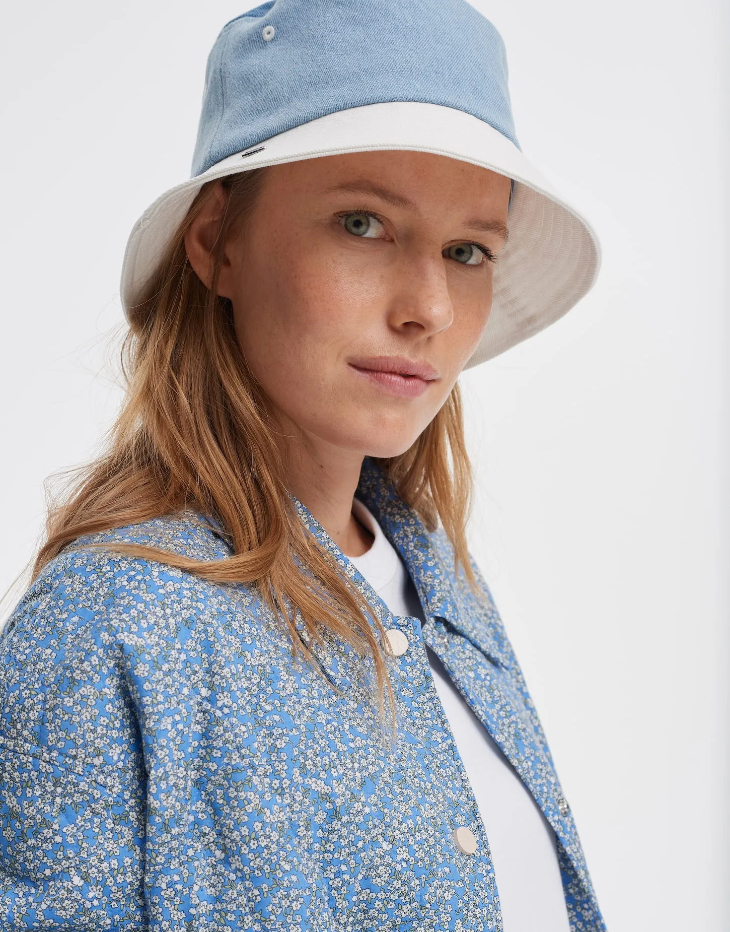 Alefti hat