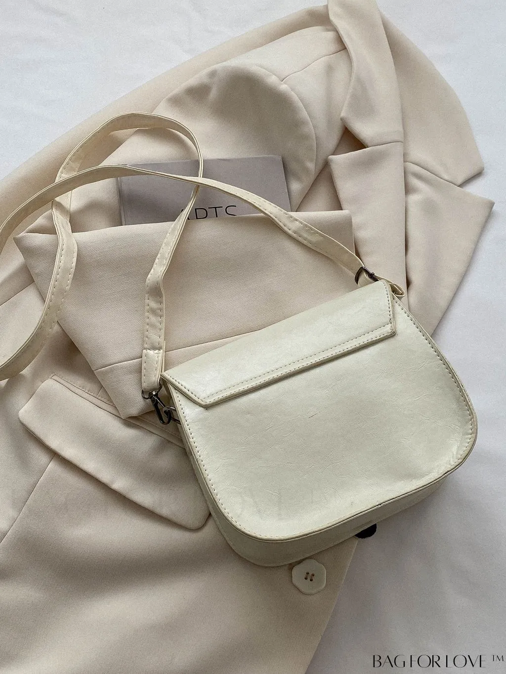 BagForLove - Chic Solid Color Mini Shoulder Bag with Magnetic Clasp for Women
