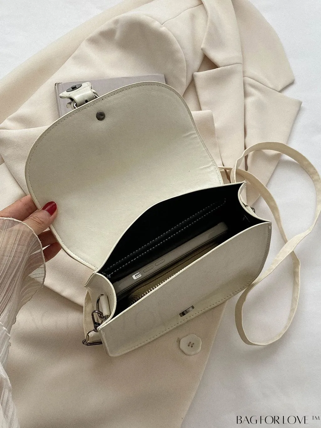 BagForLove - Chic Solid Color Mini Shoulder Bag with Magnetic Clasp for Women