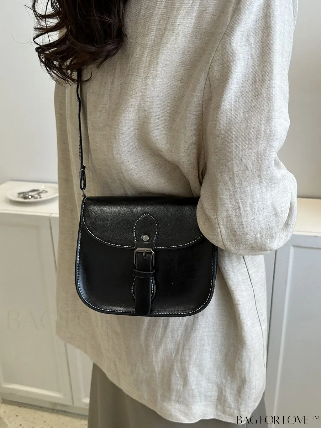 BagForLove - Chic Solid Color Mini Shoulder Bag with Magnetic Clasp for Women