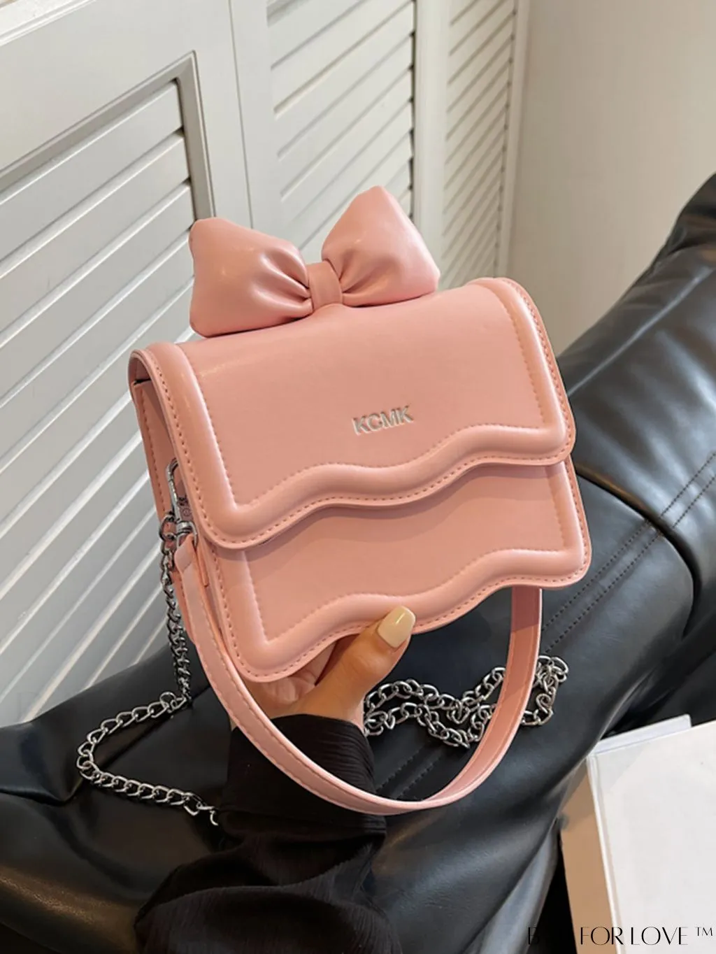 BagForLove - Womens New Texture Square Chain Shoulder Bag - Fashionable and Minimalistic Messenger Bag