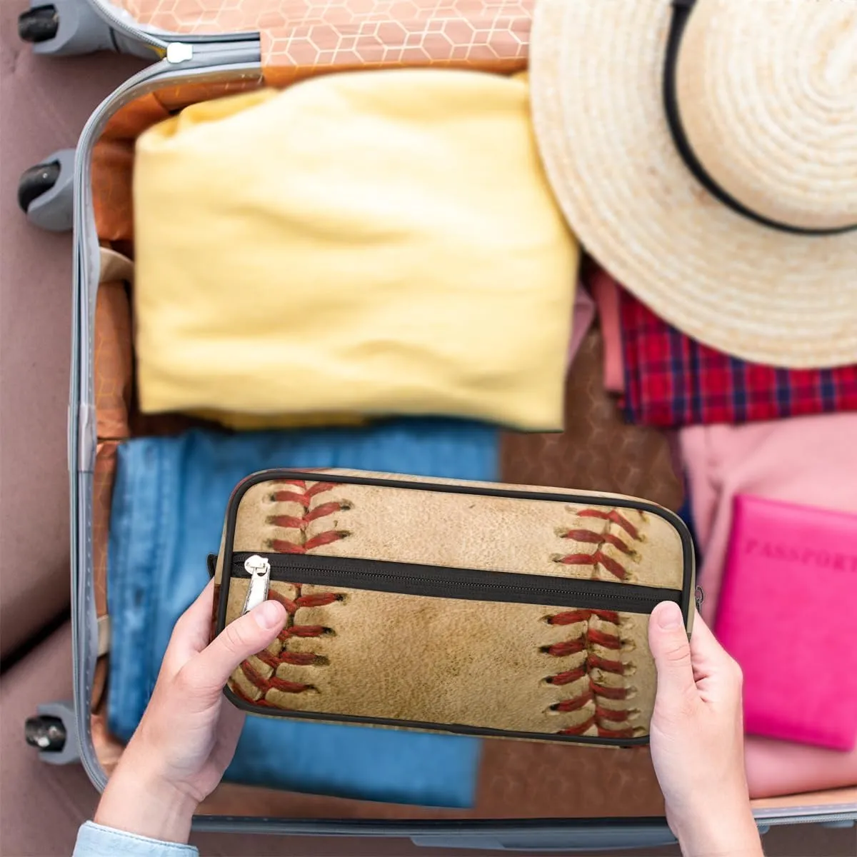 Baseball Retro Travel Toiletry Bag for Boys Men, Waterproof Hanging Dopp Kit for Women, Shaving Bag with Large Capacity for Travel,Sports Shower