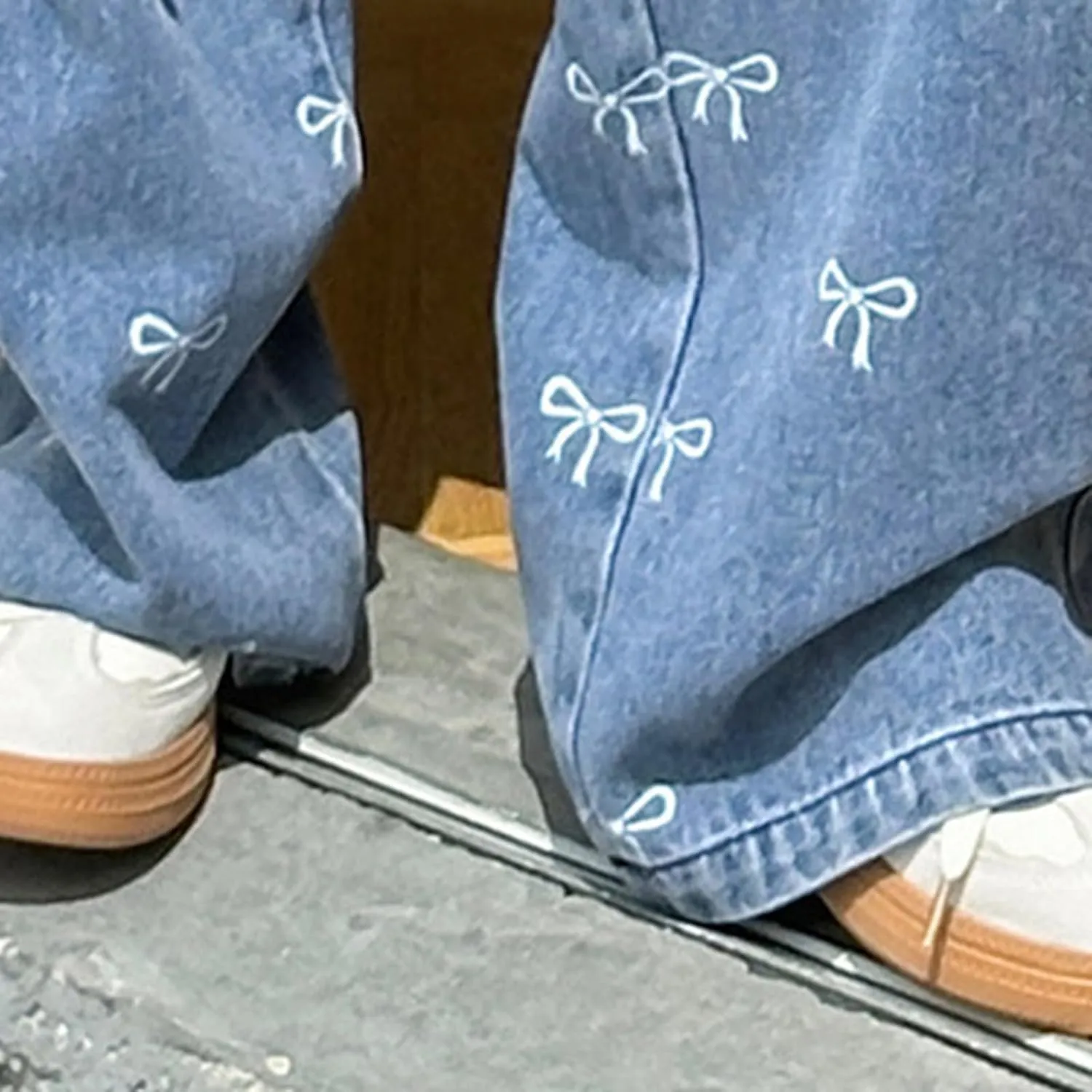 Big Girls Wide Leg Jeans Baggy Heart Embroidery Elastic High Waist Denim Pants Vintage Y2k Streetwear Teen Clothes
