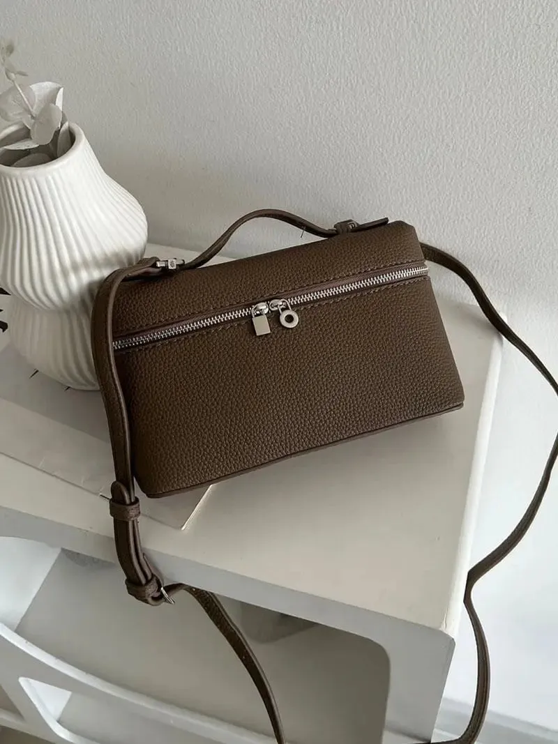 Compact Faux Leather Box Bag – Chic and Functional
