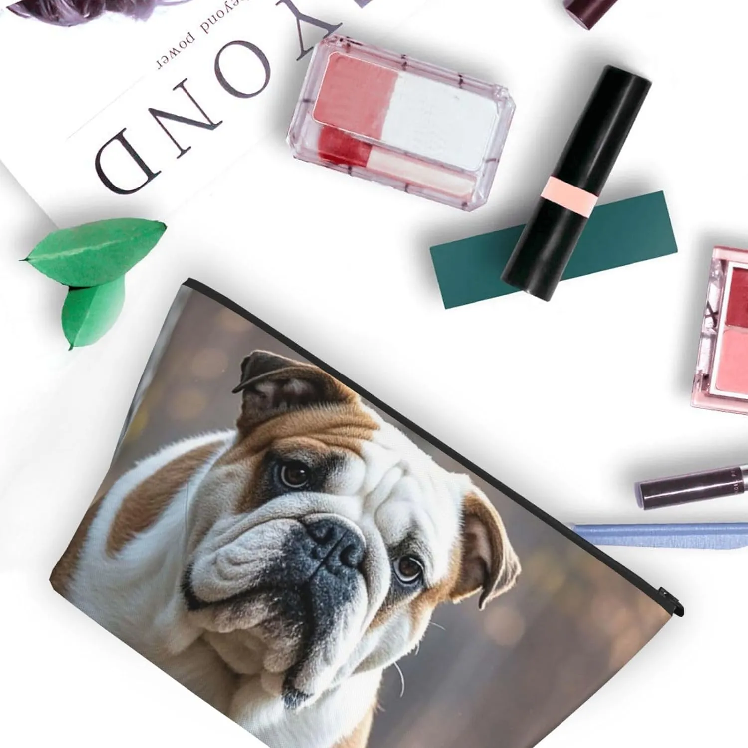 Cosmetic Bag Portable Makeup Bag English Bulldogs Toiletry Bag Large Capacity Zipper Pouch Waterproof Toiletry Pouch Makeup Organizer Case for Women Men