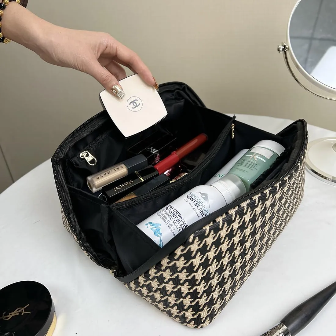 Cosmetic Bags Travel Makeup Bag for Women, Large Wide-open Waterproof Portable PU Leather Makeup Organizer Storage Toiletry Bag