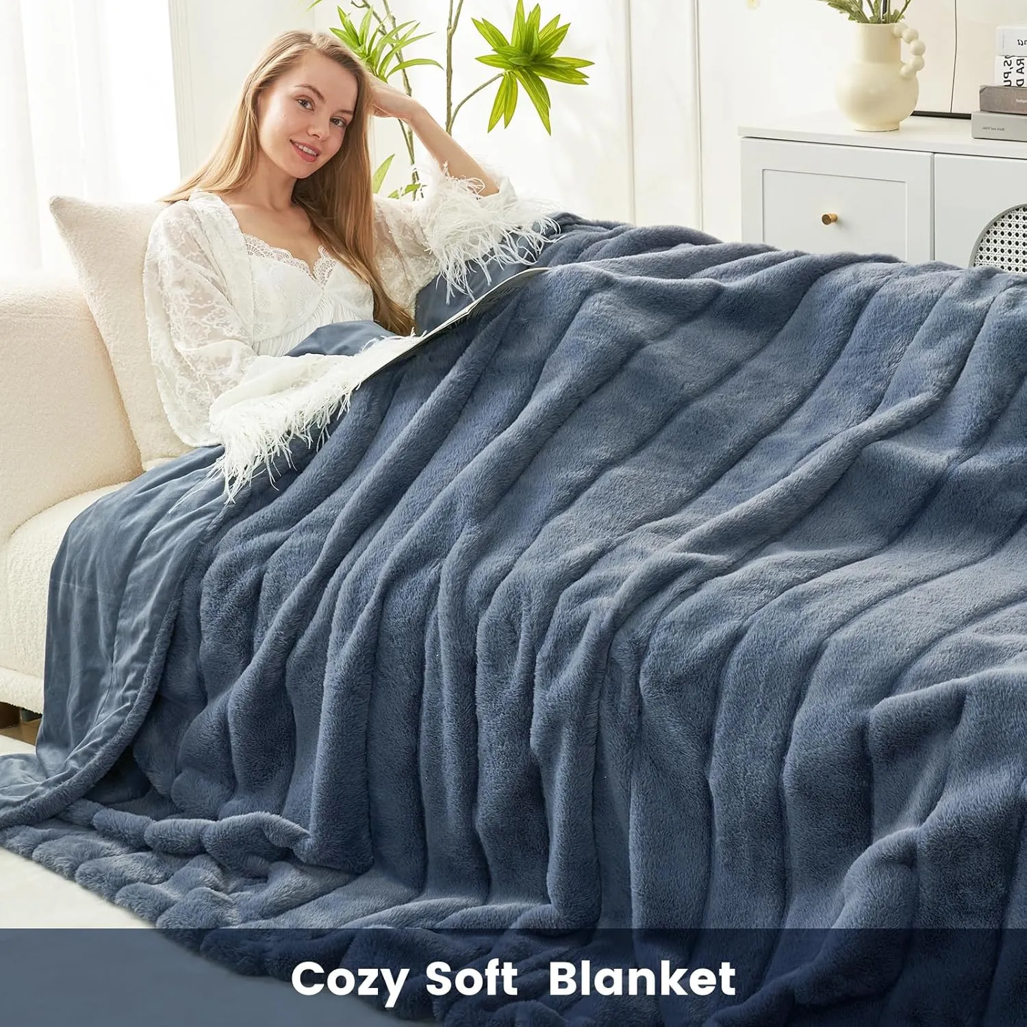 Cozy Bliss Faux Fur Throw Blanket for Couch, Cozy Soft Plush Thick Winter Blanket for Sofa Bedroom Living Room, 50 * 60 Inches Blue