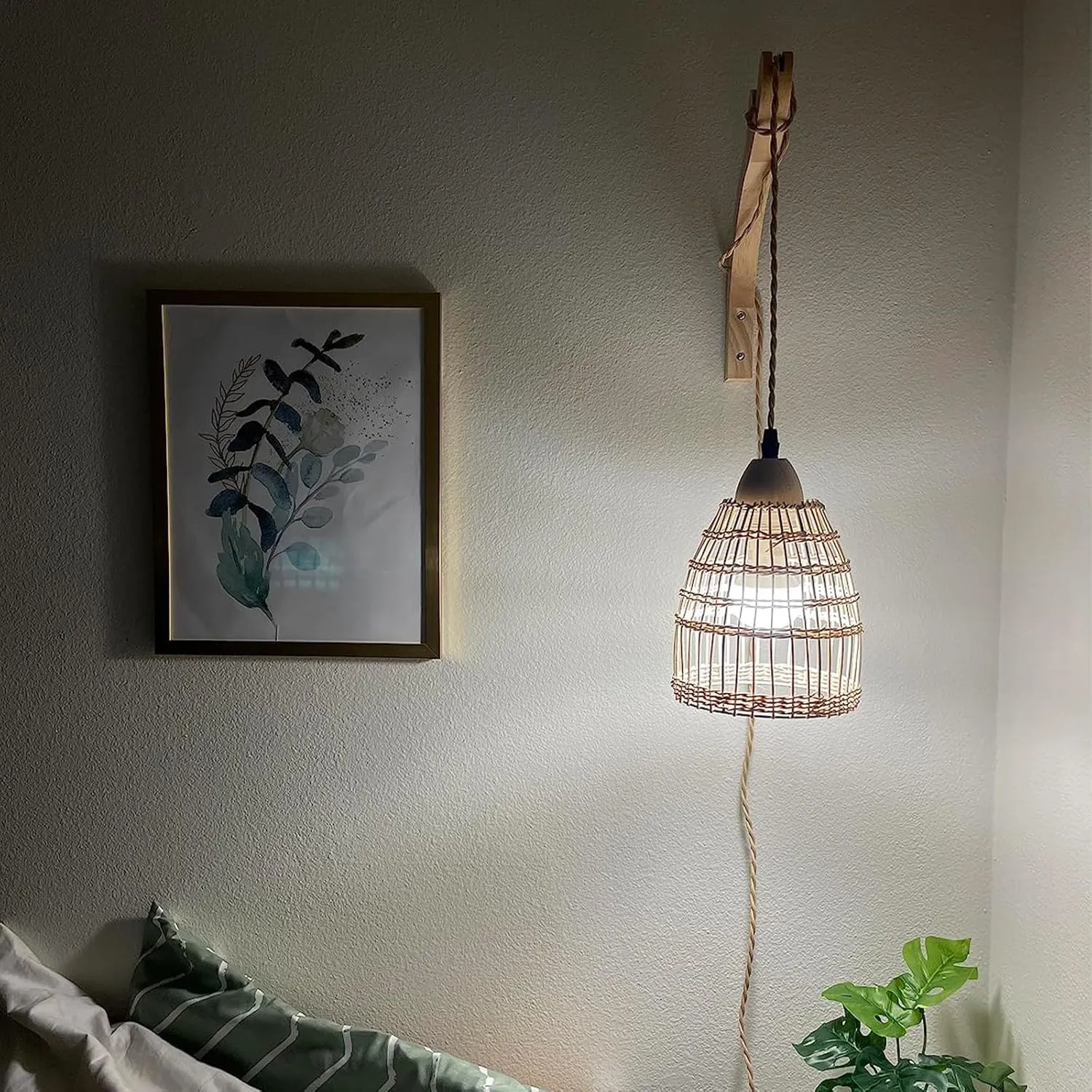 Frideko Wicker Wall Sconces Set of Two Plug in, Rattan Wall Lamp with Plug in Cord, Farmhouse Wall Light Fixtures with 9.84FT On/Off Switch Cord, Boho Sconces Wall Lighting for Bedroom Living Room