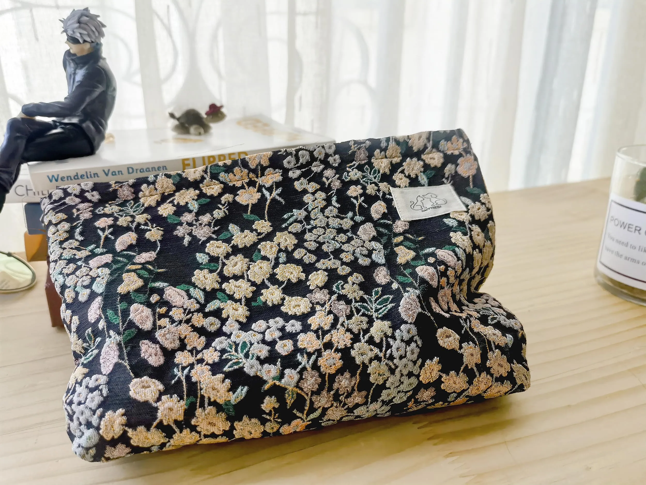 HAPPYHEIDI Women Aesthetic Travel Makeup Bag Accessory Zipper Pouch for Cosmetics, Purse Organizer, Embroidery Lucky Flowers Black