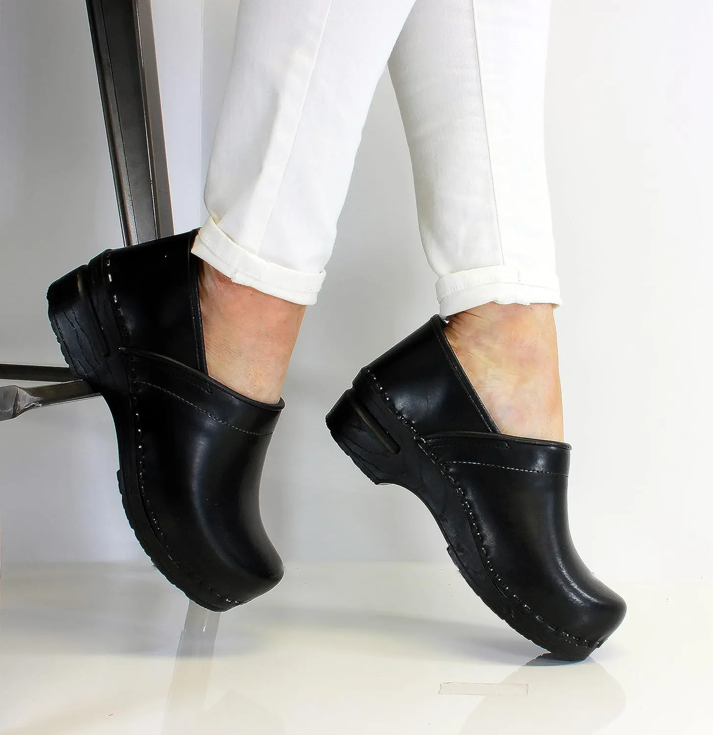 KLÄGN Women's Professional Plus Cabrio Leather Clogs
