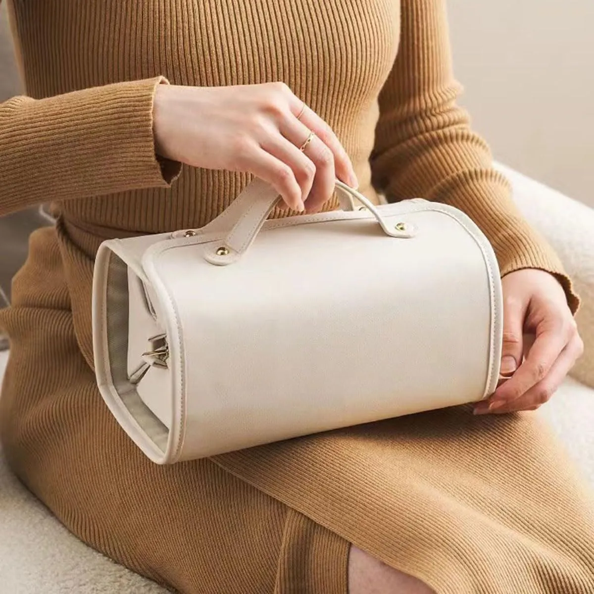 Leather Waterproof Cosmetic Bag Detachable 4 in 1 Travel Toiletry Bag for Women,Travel Makeup Bag,Travel Makeup Case, Makeup Accessories,Brushes Set (1, White)