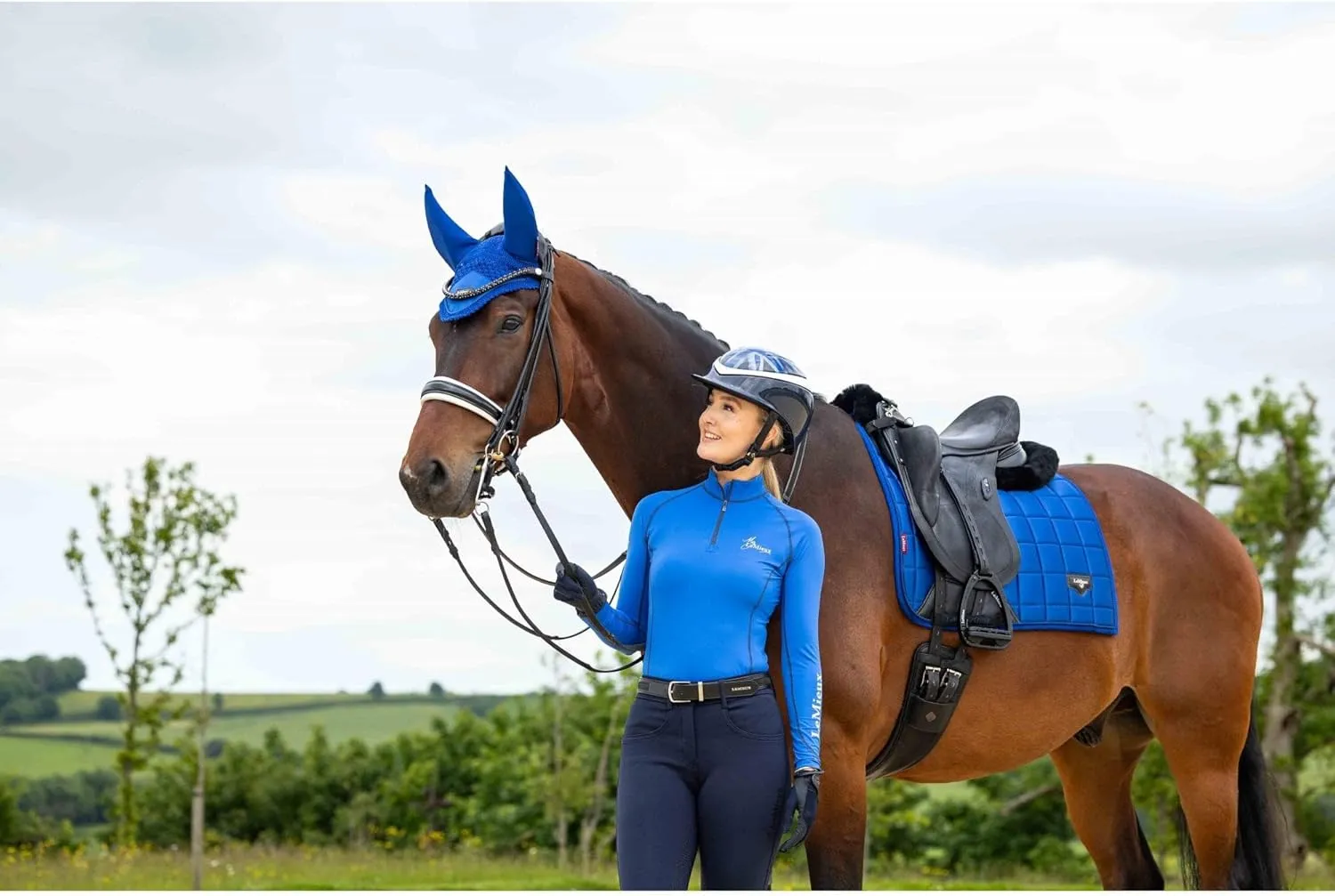 LeMieux Loire Classic Dressage Square - Woven Satin Fabric - Breathable & Soft - Bamboo Lining - Saddle Pads for Horses - Equestrian Riding Equipment and Accessories