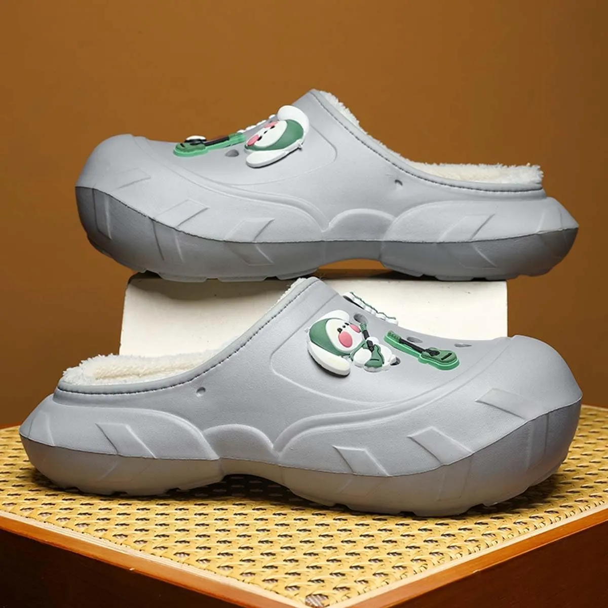 Men Women Winter Waterproof Garden Snow Shoes Plush Warm Home Slippers Fluffy Clogs Shoes Indoor Outdoor
