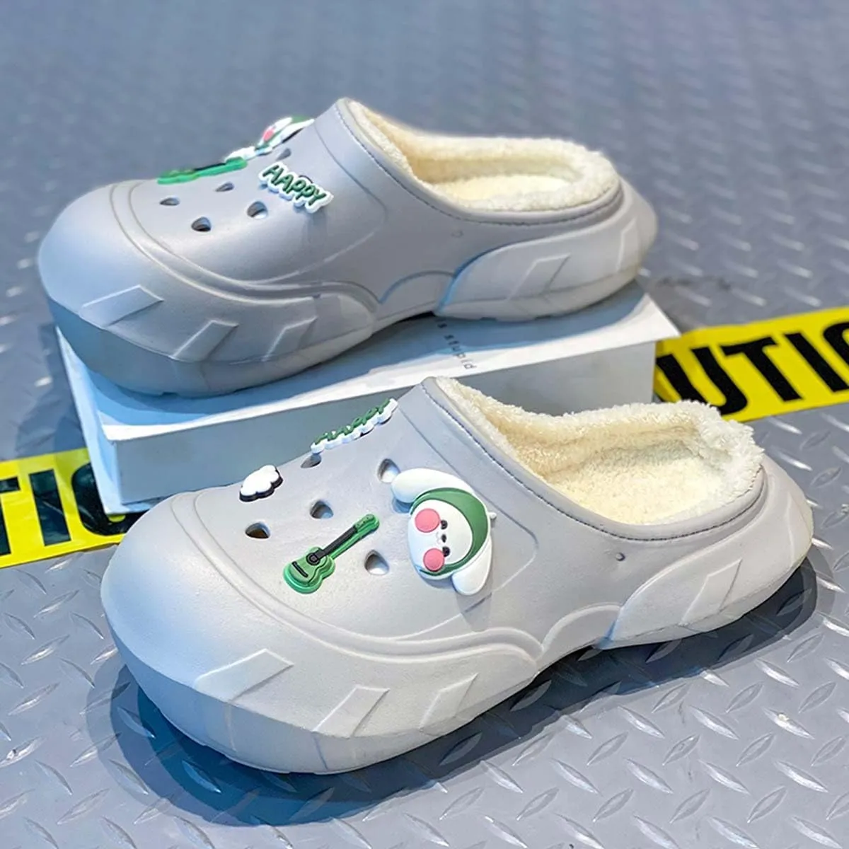 Men Women Winter Waterproof Garden Snow Shoes Plush Warm Home Slippers Fluffy Clogs Shoes Indoor Outdoor