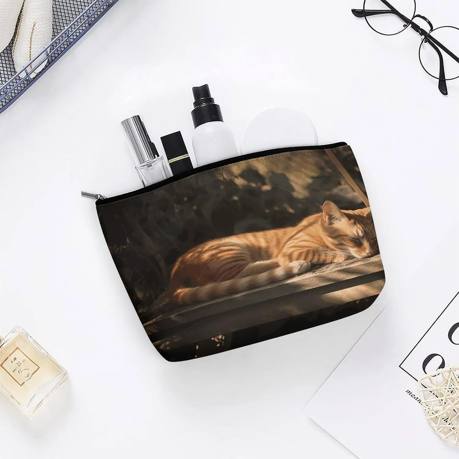 Portable Small Cosmetic Bag Cute Travel Makeup Bag Orange Cat Sleeping Waterproof Toiletry Bag for Women