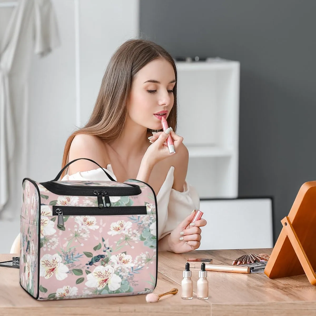 Retro Flower Paint Hanging Toiletry Bag for Men Women Travel Cosmetic Makeup Organizer Bag Water Resistant Large Portable Wash Case for Accessories, Toiletries, Cosmetics