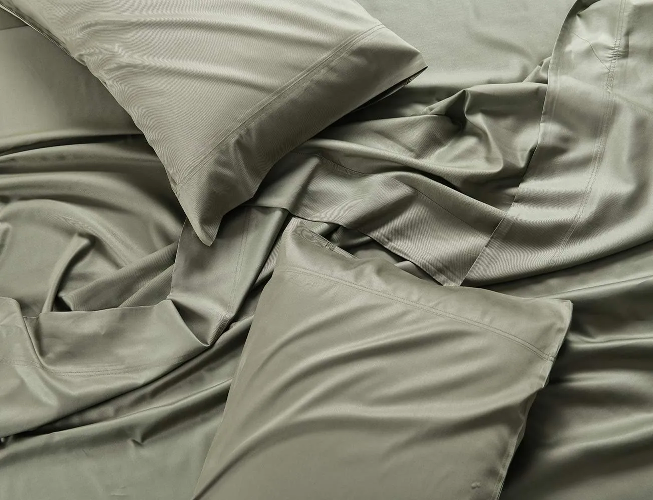 Royal Tradition Viscose from Bamboo-Cotton Blend Sheet Set (King Size, Sage-Solid) Durable, Breathable Deep Pocket Bed Sheets