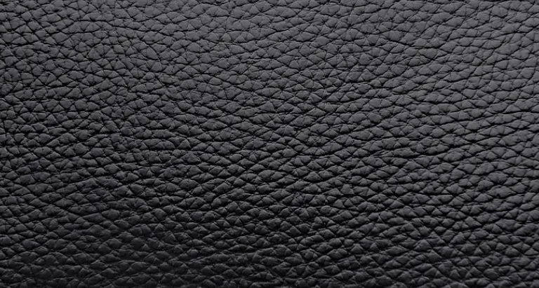 Small Diamond Stitched Leather Crossbody Bag
