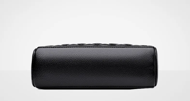 Small Diamond Stitched Leather Crossbody Bag