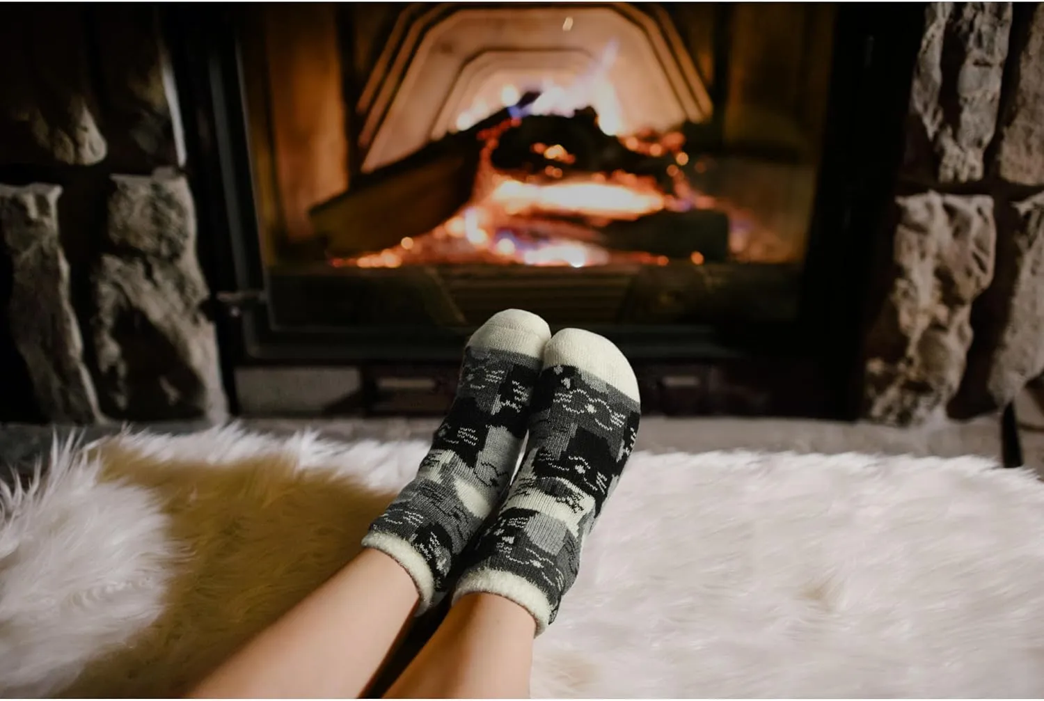 Sof Sole Unisex Kid's Youth Fireside Double-Layer Cozy Ultra-Warm Soft Giftable Multi-Pack Socks (3-Pairs)