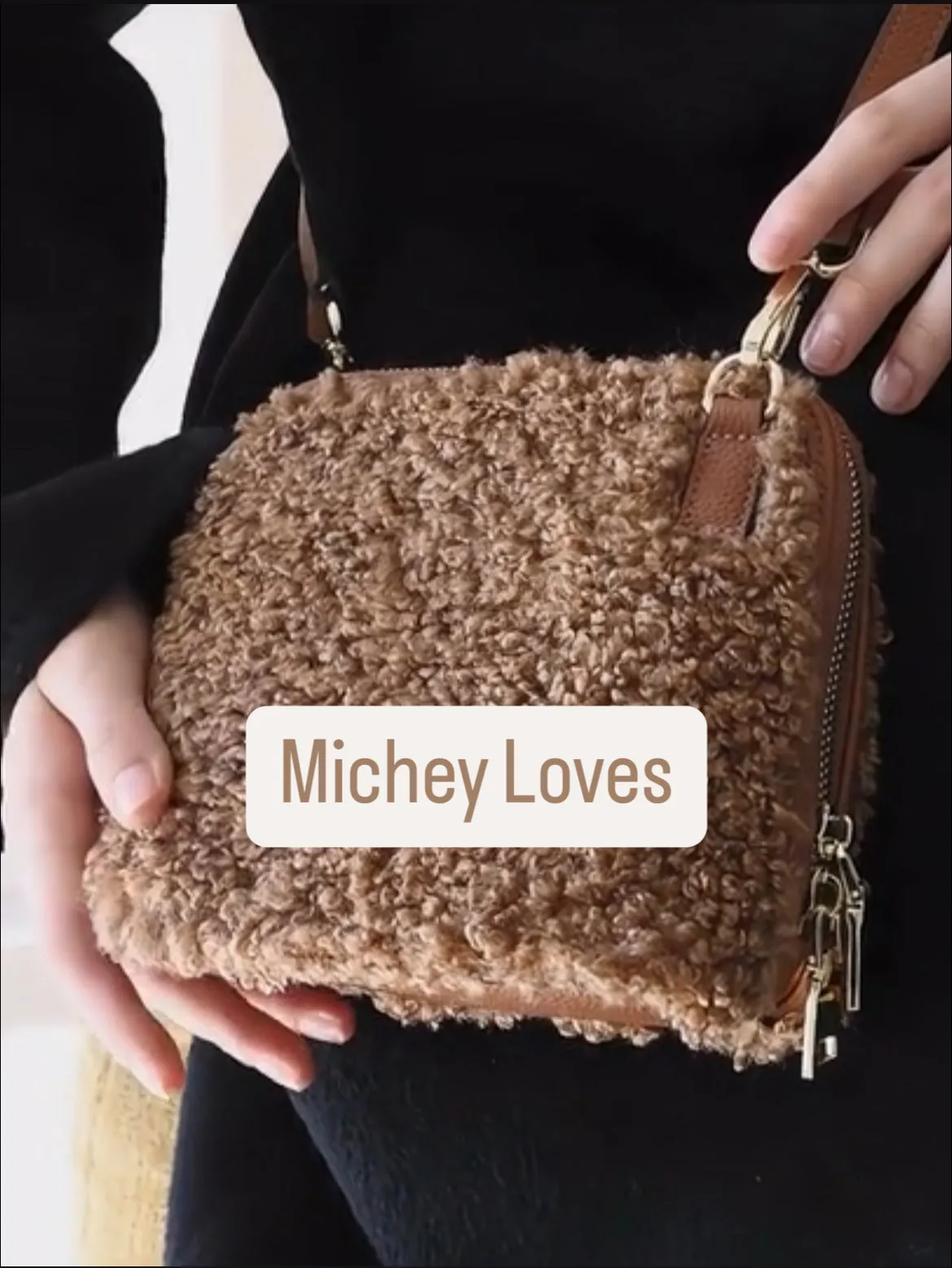 Teddy Shearling Zip Round Bag | Taupe