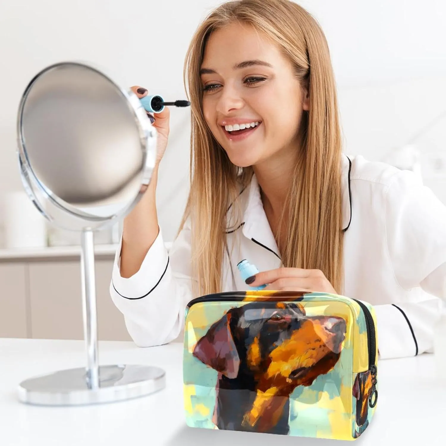 Travel Makeup Bag Brown Dog Painting Cosmetic Bag Waterproof Toiletry Bag Portable Pouch For Women 7.3x3x5.1in