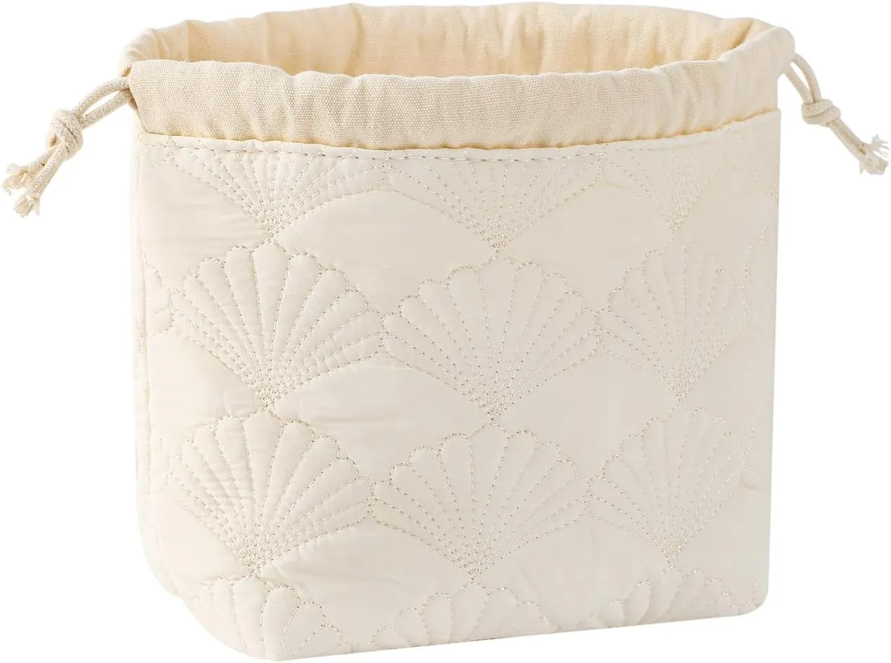 uekeboag White Shells Drawstring Quilted Cotton Makeup Pouch,Coquette Quilted Toiletry Bag for Women and Girls, Floral Coquette Organizer Bag, Aesthetic Travel Cosmetic Bags(White Shells Drawstring)