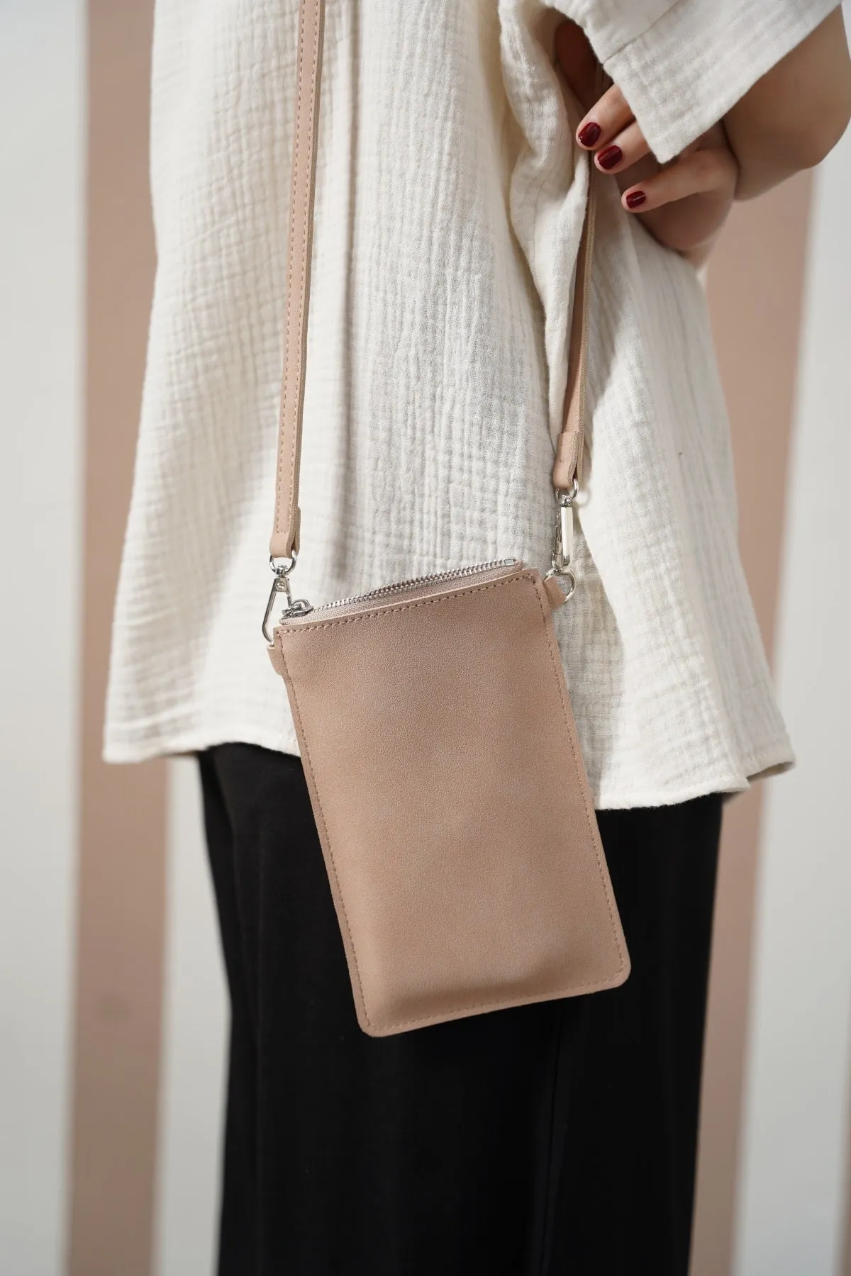 UNISEX PHONE POUCH