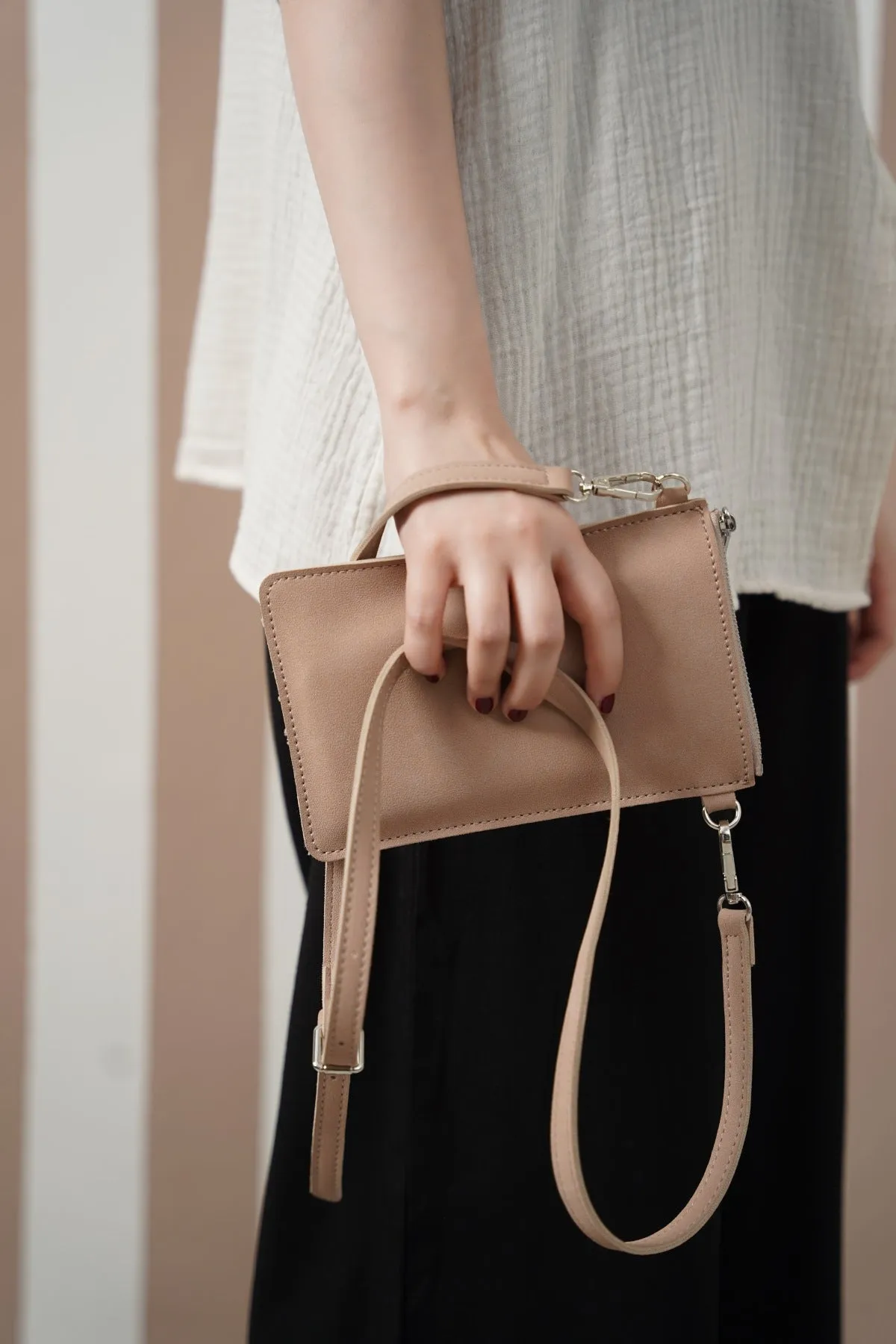 UNISEX PHONE POUCH