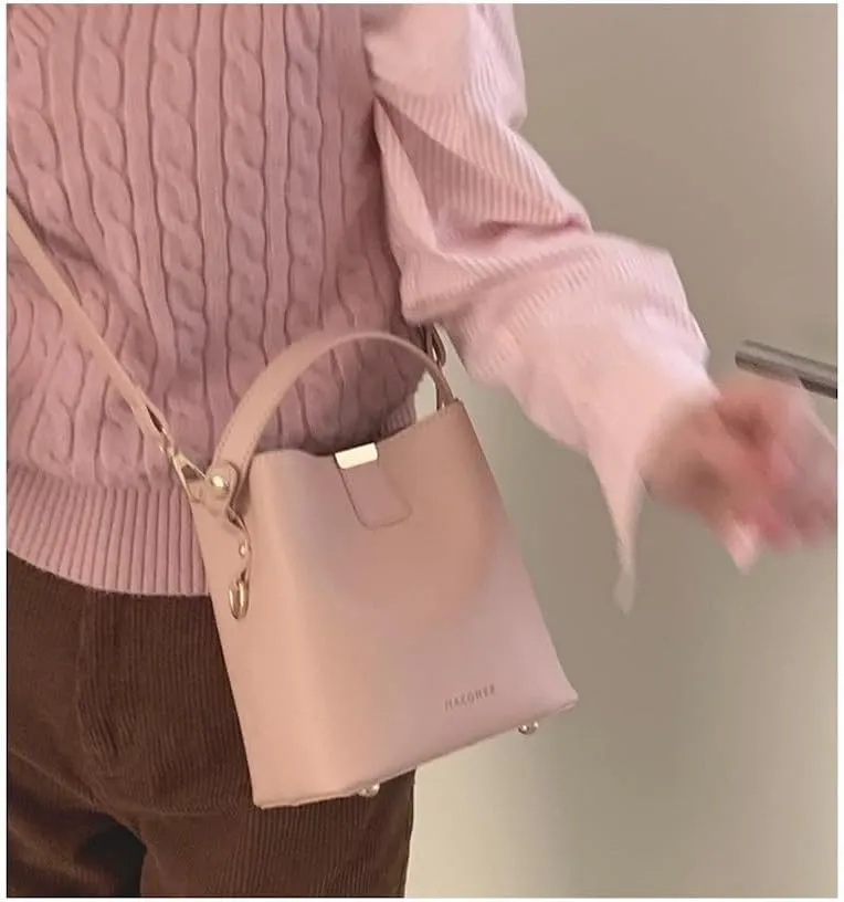 Vanilla Girl Aesthetic Small Bucket Bag for Women Small Satchel Bag Purses Crossbody Bag Handbag Mini Tote Bags