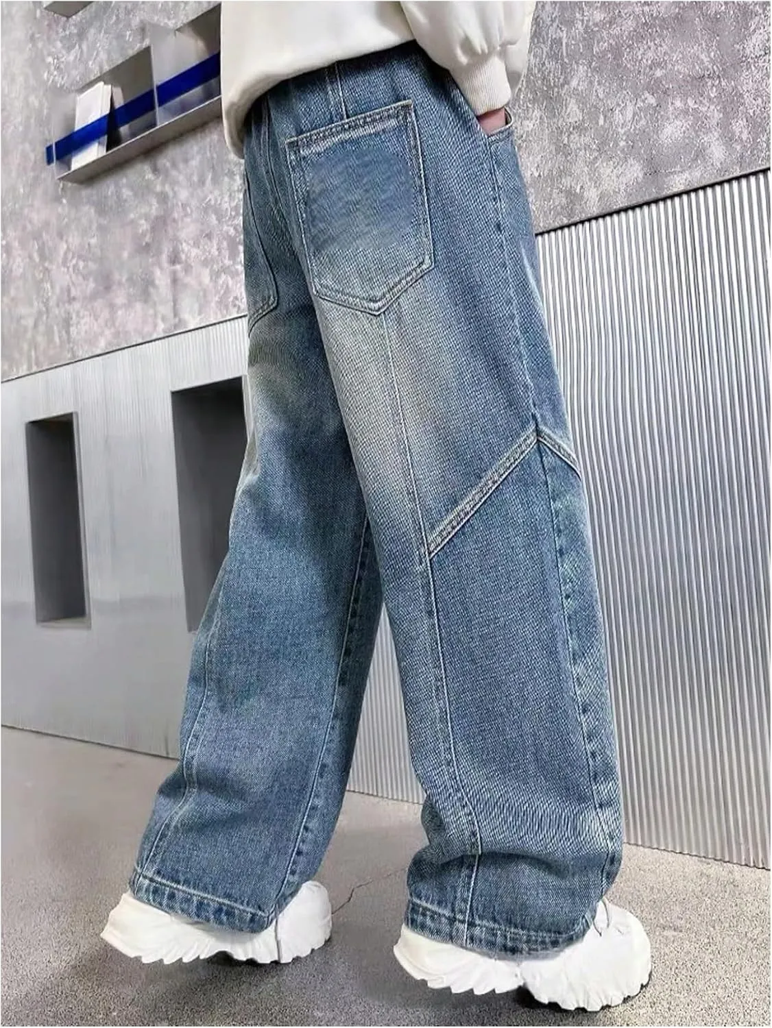 Verdusa Boy's Baggy Straight Leg Denim Pants Loose Vintage Cargo Jeans with Pockets