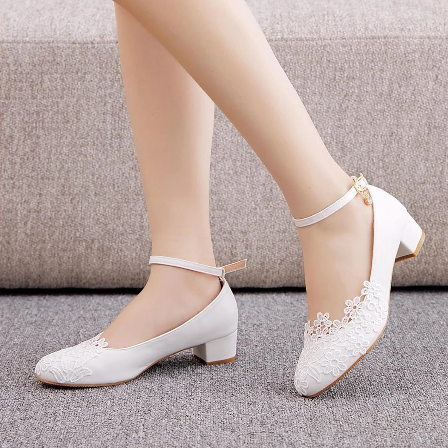 Womens Lace Flower Closed Toe Chunky Heel Wedding Shoes Classic Round Toe Ankle Strap Buckle Mid Block Heels Pumps Sexy Non-Slip Bridal Prom Evening Party Dress Shoes