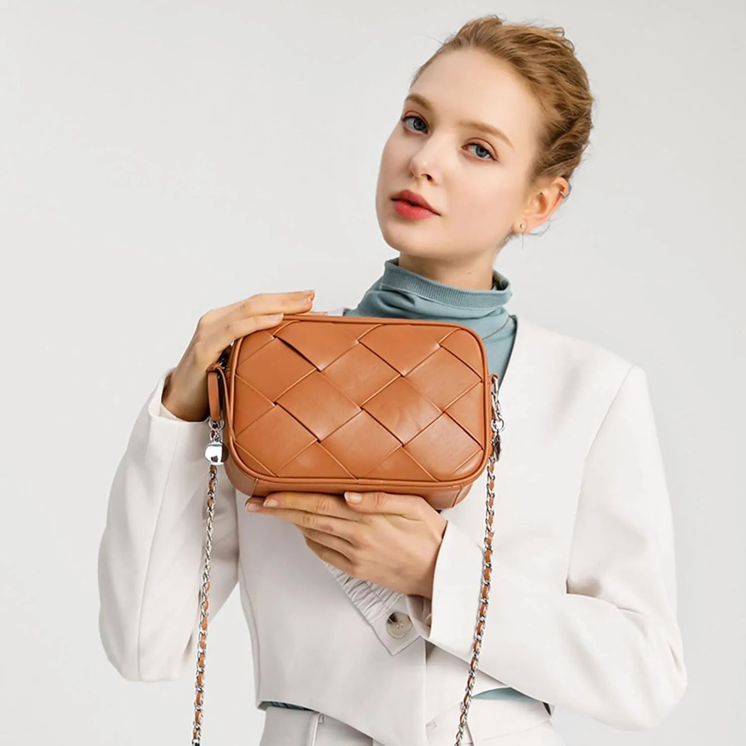 Woven Small Camera Crossbody Purses for Women Elegant Leather Shoulder Bag Square Phone Handbag with Adjustable Chain
