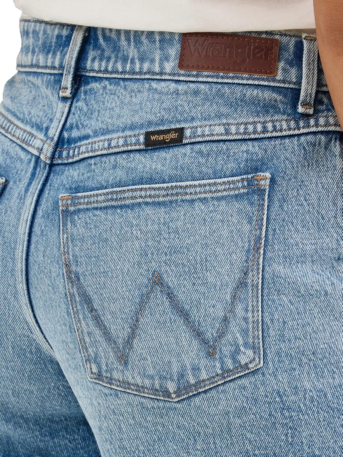 Wrangler Women's Mid-Rise Vintage Denim Short