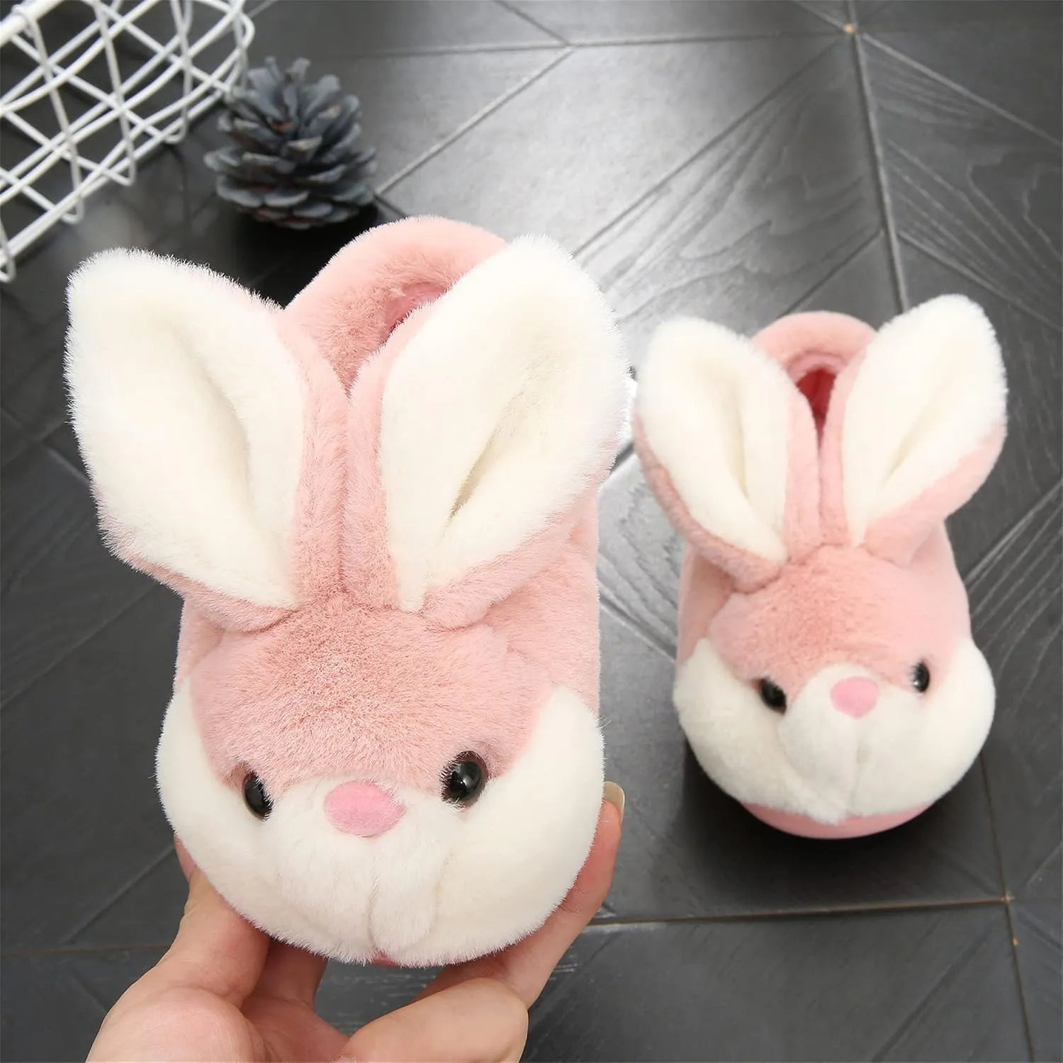 YILANLAN Women's Cute Bunny Animals Slippers Interesting Comfortable Furry Slippers Soft Plush Winter season Keep warm Home Slippers