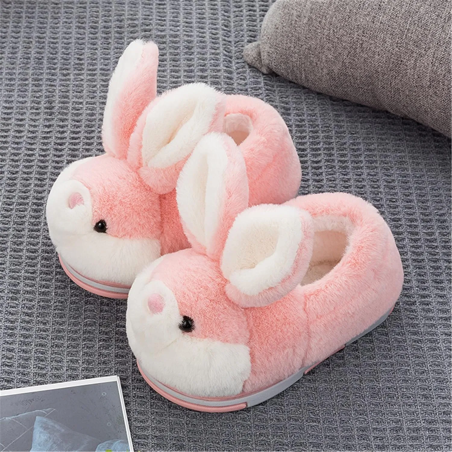 YILANLAN Women's Cute Bunny Animals Slippers Interesting Comfortable Furry Slippers Soft Plush Winter season Keep warm Home Slippers